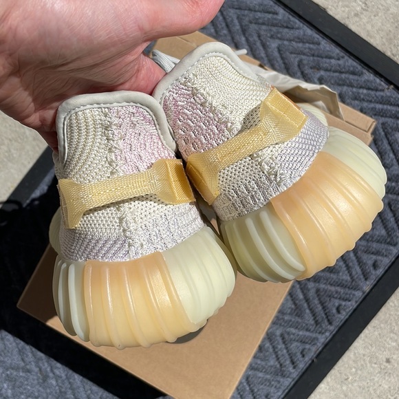 Authentic Yeezy 350 v2 UV color change light up - Picture 14 of 14